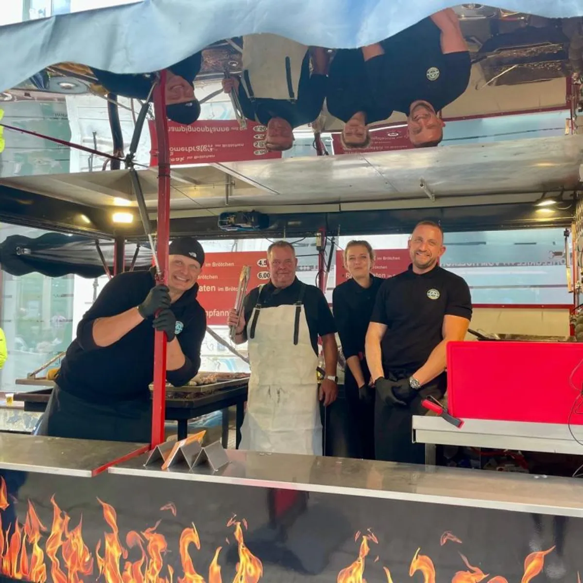 Team am Grillwagen