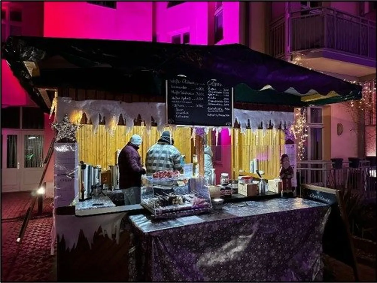 Weihnachtsmarktstand